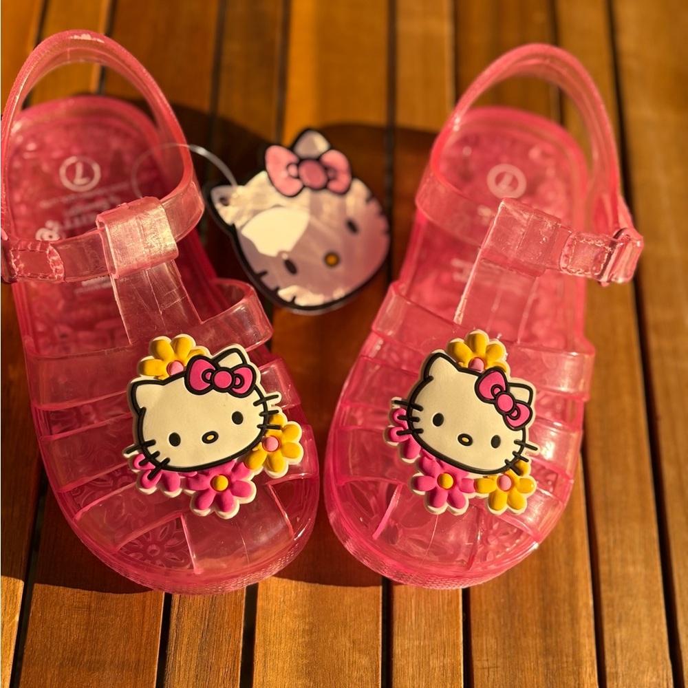 NWT 7T Hello Kitty Pink Jelly Sandals